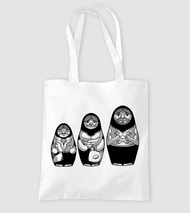 Păpuși Mamushka model alb pe tricou