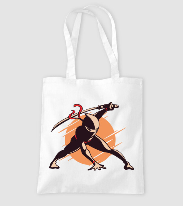 Ninja model alb pe tricou