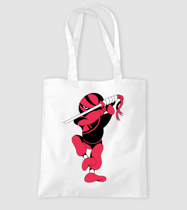 Ninja model alb pe tricou