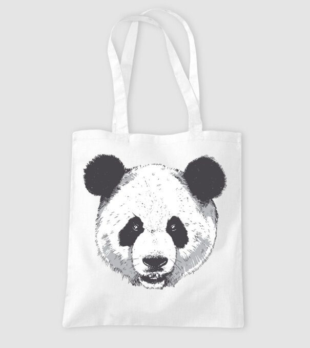 Cap de panda model alb pe tricou