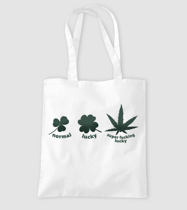 Super F*cking Lucky Cannabis model alb pe tricou