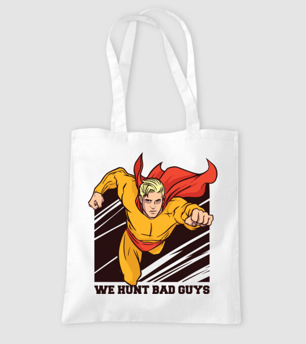 Supererou model alb pe tricou
