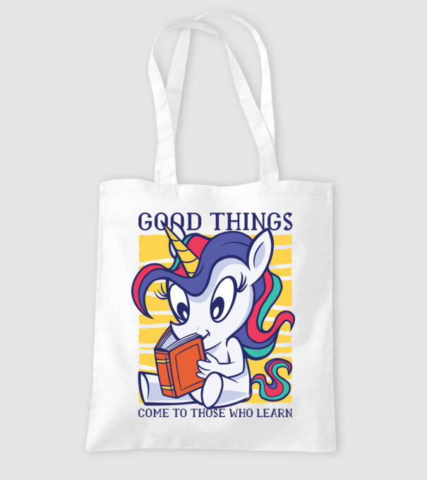 Student unicorn model alb pe tricou