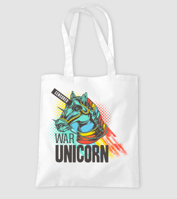 War Unicorn model alb pe tricou