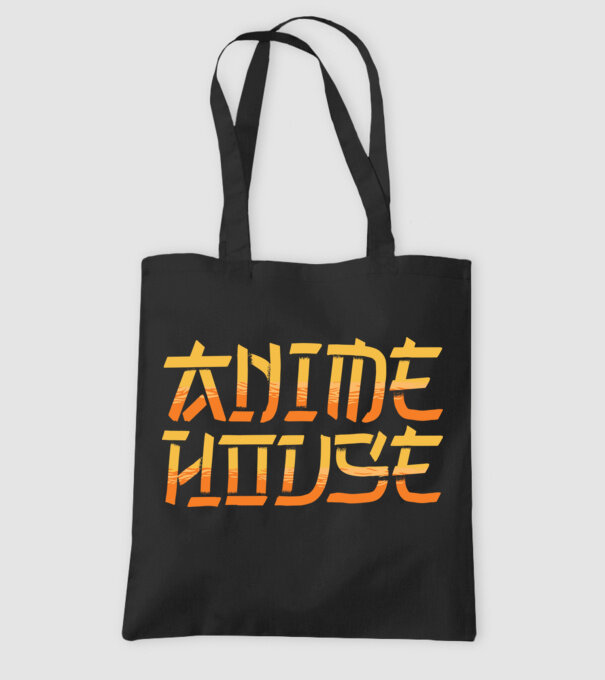 Anime House model negru pe tricou