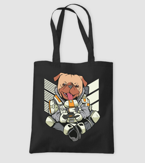 Mops Gamer model negru pe tricou