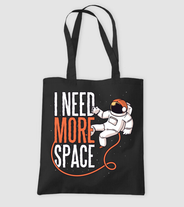 I need more space tricou astronaut model negru pe tricou