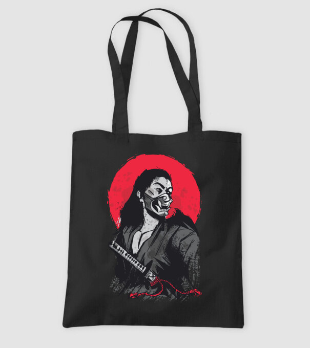 Războinic japonez model negru pe tricou