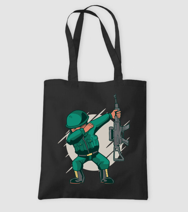 Soldat DAB model negru pe tricou