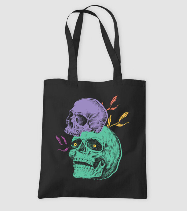 Cranii model negru pe tricou