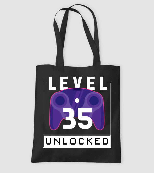Level 35 Unlocked Gamer Birthday model negru pe tricou
