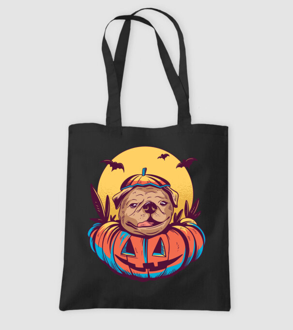 Mops Halloween model negru pe tricou