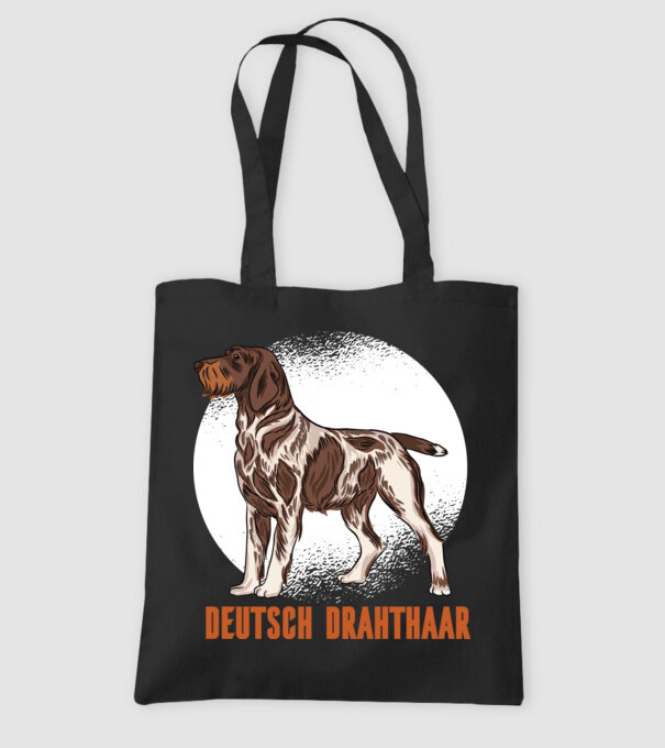 Brac german cu păr sârmos model negru pe tricou