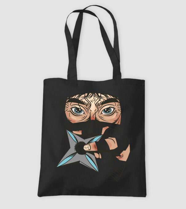 Cap de ninja model negru pe tricou