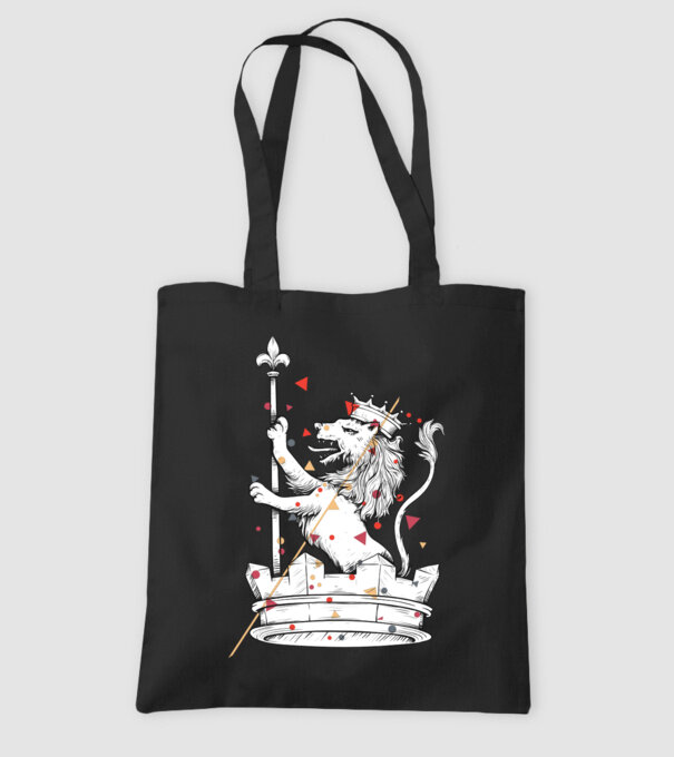 Leu Coroană model negru pe tricou