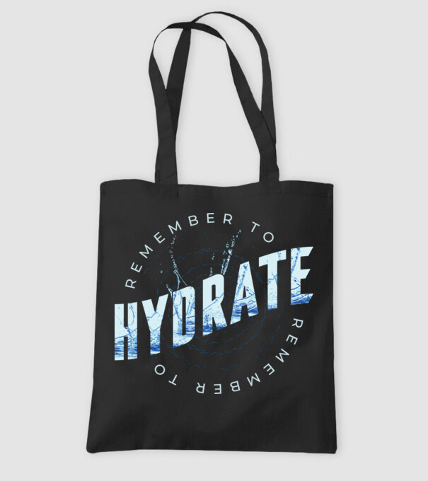 Remember to Hydrate model negru pe tricou