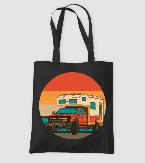 Campervan Retro model negru pe tricou