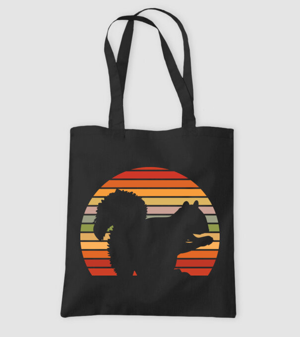 Veveriță Retro model negru pe tricou