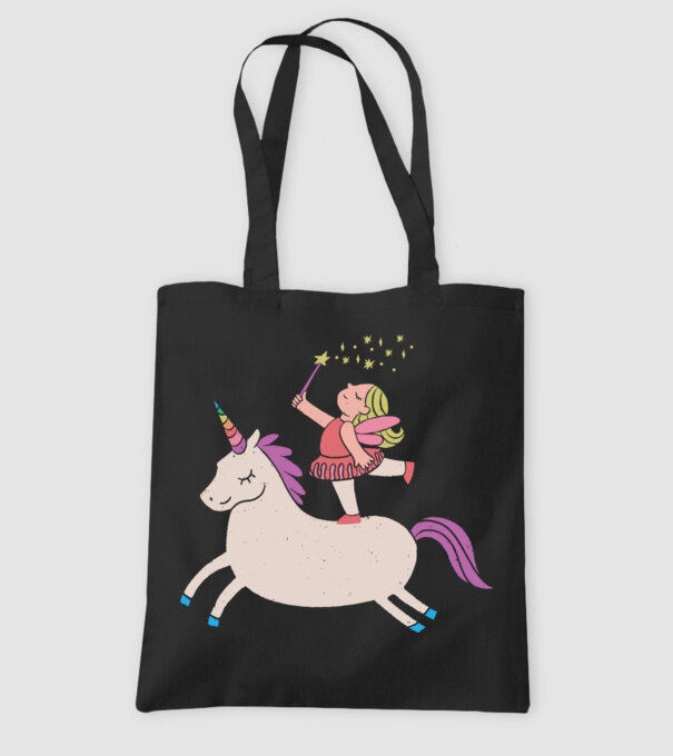 Zână Unicorn model negru pe tricou