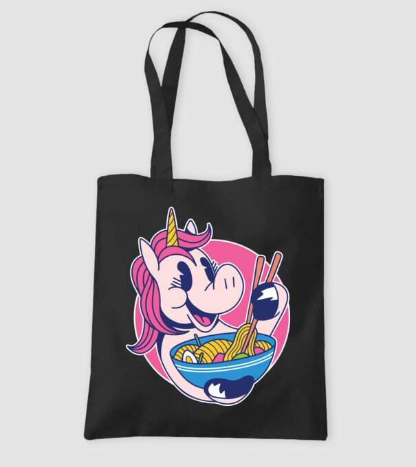 Unicorn Ramen model negru pe tricou