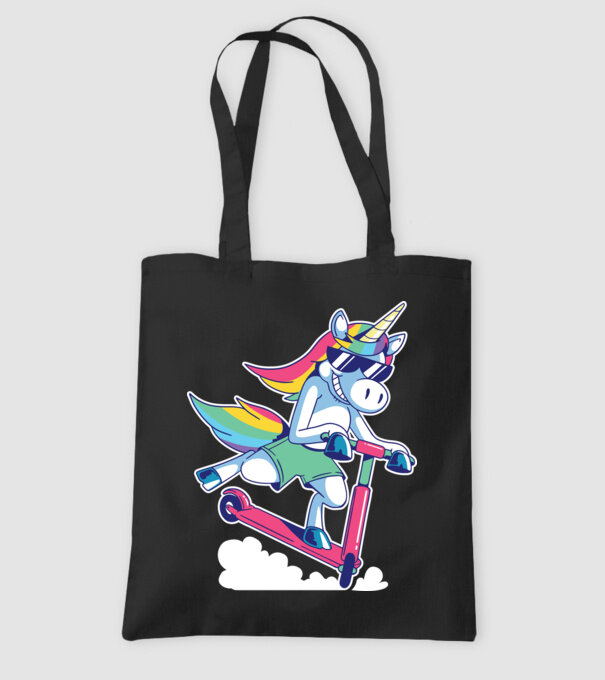 Unicorn cu trotinetă tricou amuzant model negru pe tricou