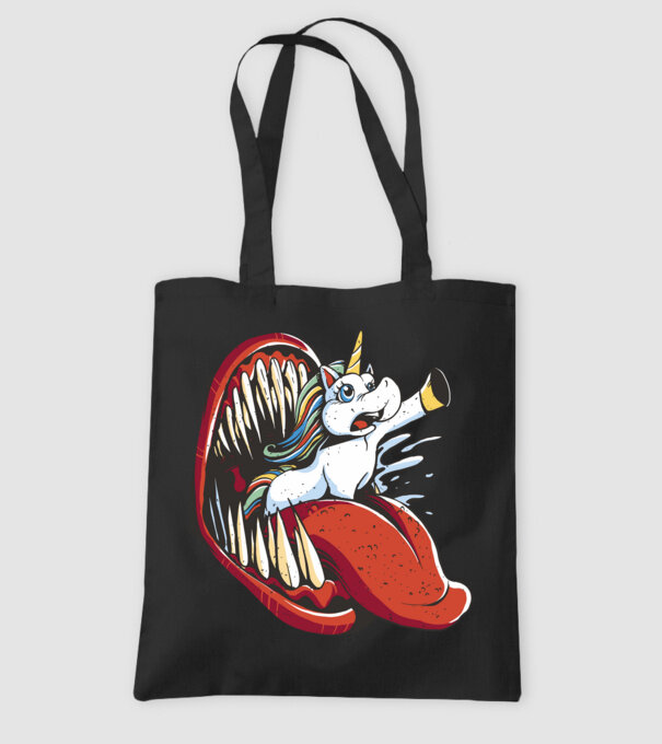 În gura monstrului Unicorn model negru pe tricou