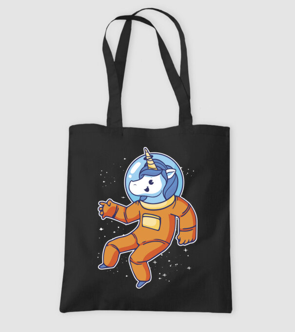 Unicorn Astronaut model negru pe tricou