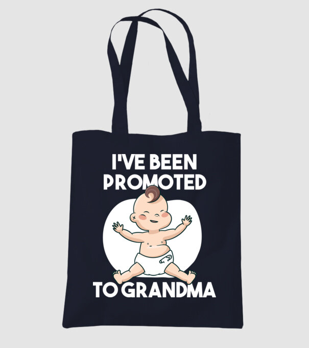 Am devenit bunică model albastru închis pe tricou