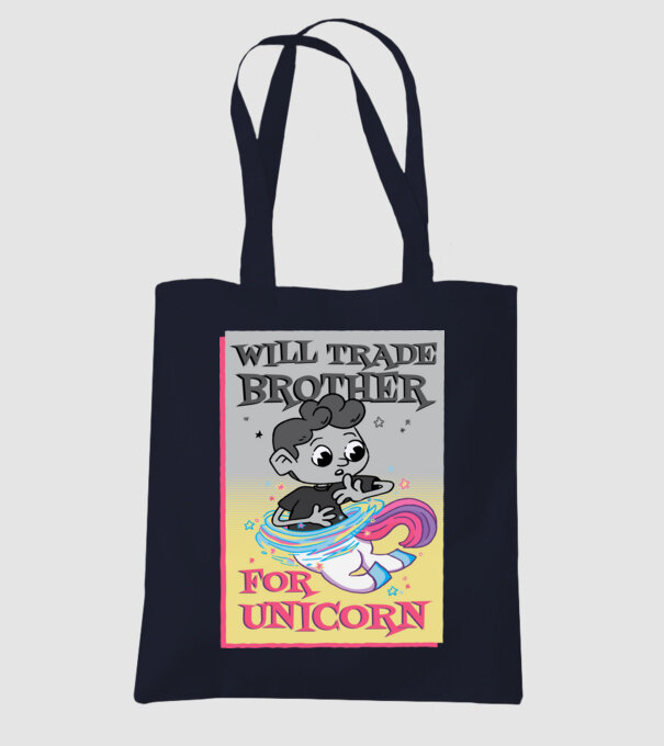Îl ofer la schimb pe fratele meu pentru un unicorn model albastru închis pe tricou