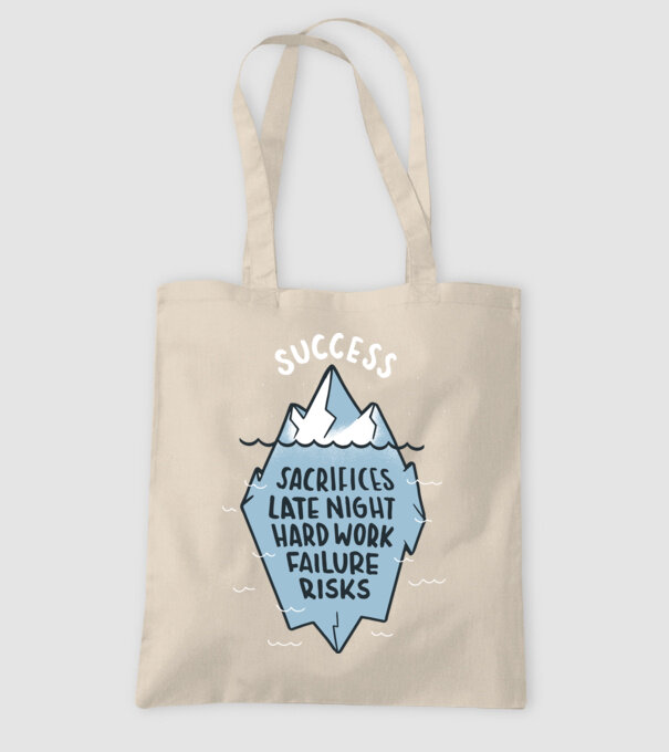 Succesul este doar vârful icebergului model nisipiu pe tricou