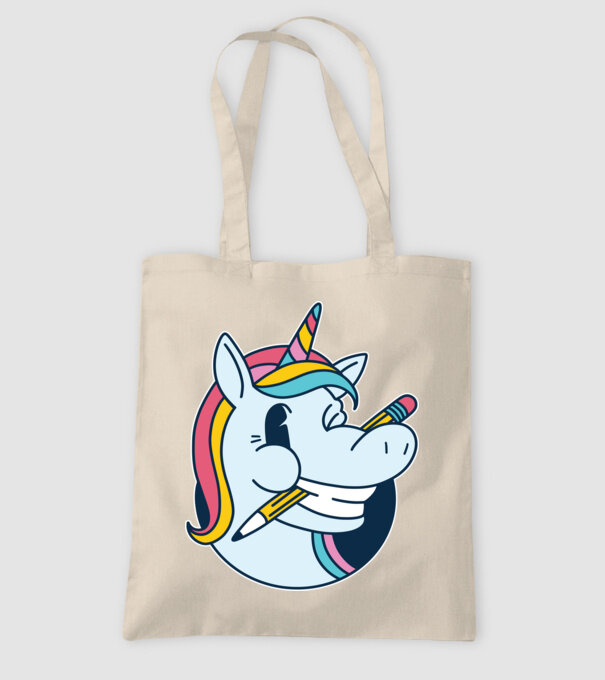 Elev Unicorn drăguț model nisipiu pe tricou