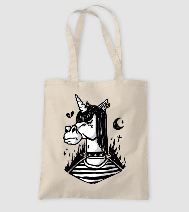 Emo unicorn model nisipiu pe tricou
