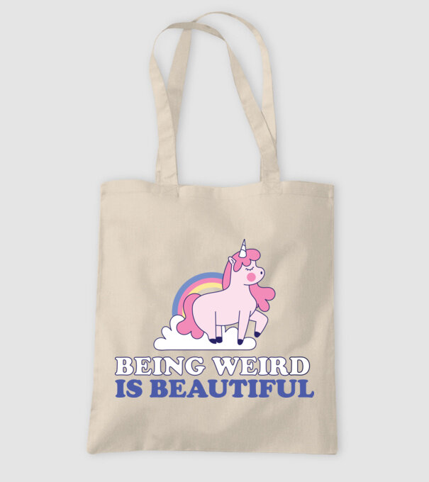 A fi ciudat este minunat Unicorn model nisipiu pe tricou