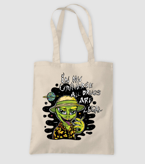 Alien drogat model nisipiu pe tricou
