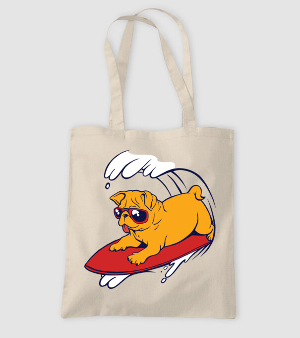 Mops Surf model nisipiu pe tricou