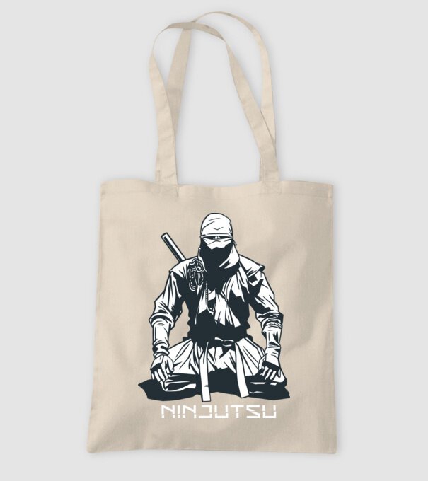Ninja model nisipiu pe tricou