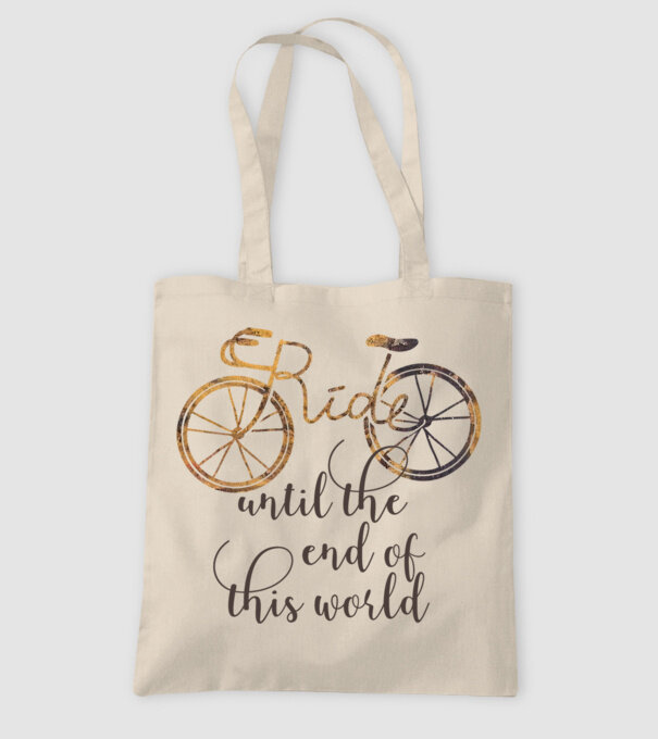Ride until the end of this world model nisipiu pe tricou