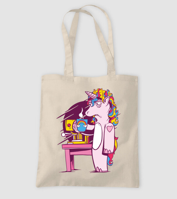 Unicorn Cafea model nisipiu pe tricou