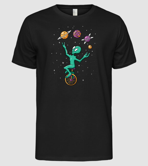 Jongler Alien model negru pe tricou