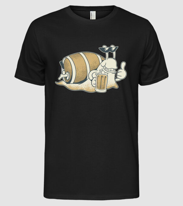 Melc cu bere model negru pe tricou