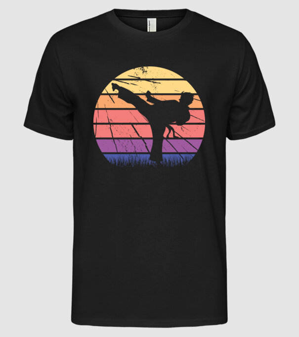 Karate Retro model negru pe tricou