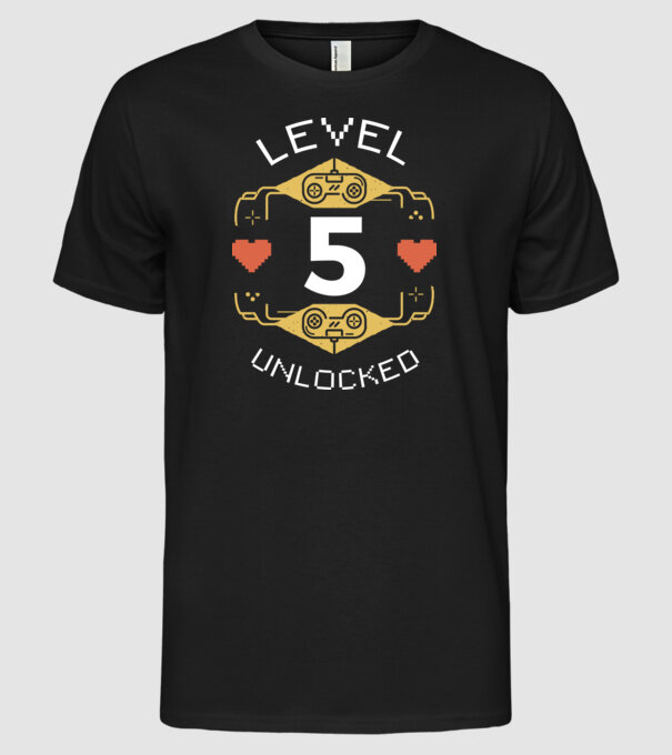 Level 5 Unlocked Gamer Birthday model negru pe tricou