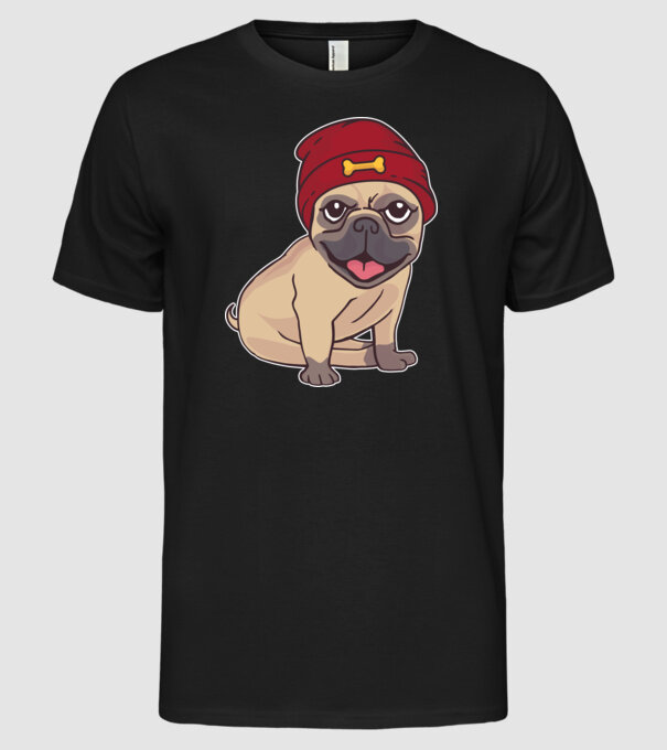 Mops cu șapcă model negru pe tricou