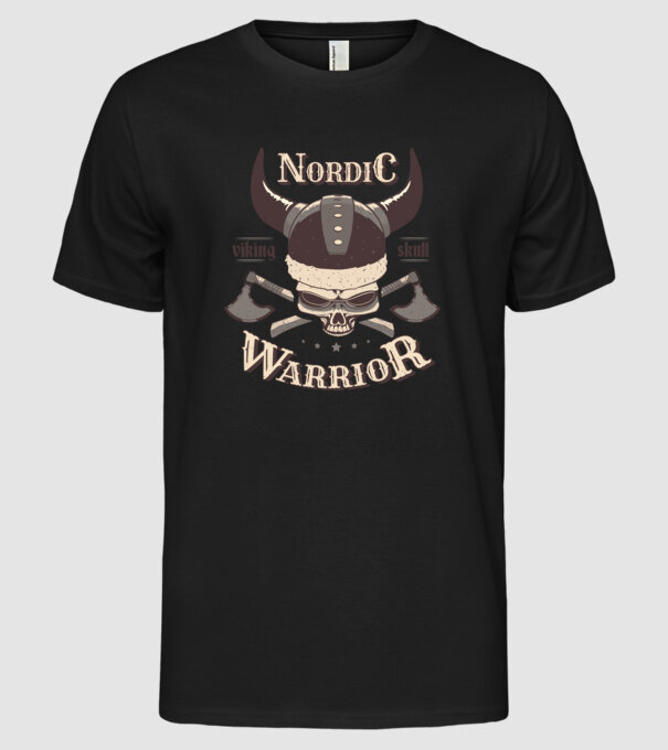 Nordic Warrior model negru pe tricou