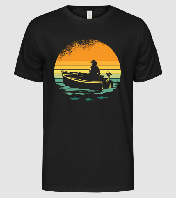 Retro cu Barcă model negru pe tricou