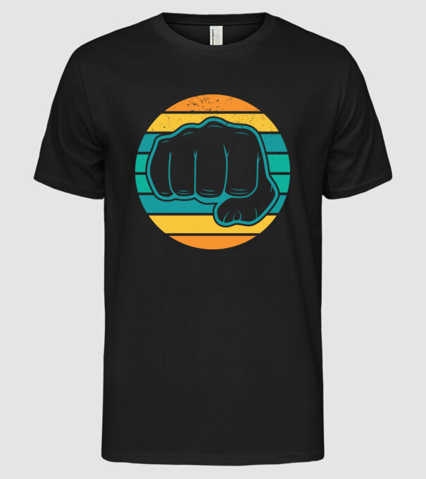 Pumn Retro model negru pe tricou