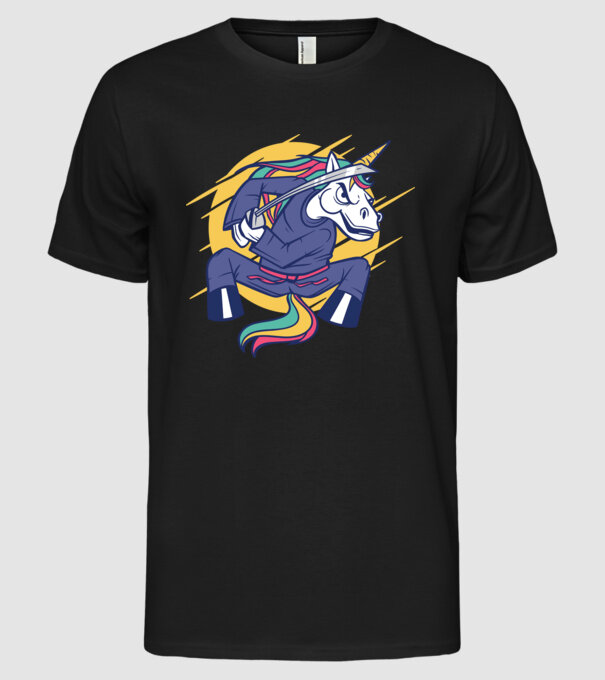 Unicorn Ninja model negru pe tricou