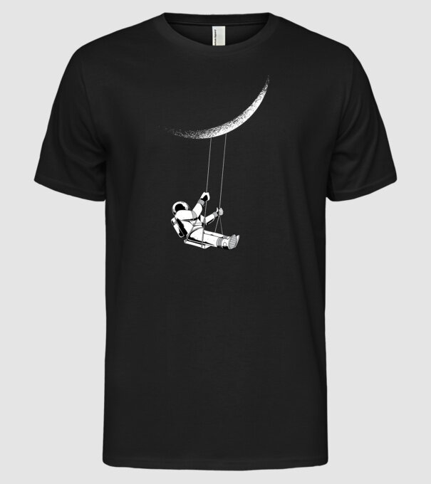 Astronaut care se dă în leagăn pe lună model negru pe tricou