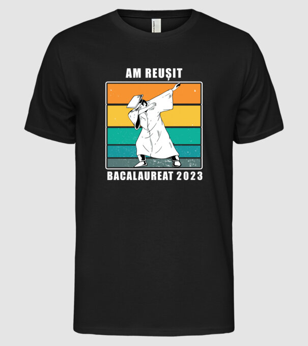 Am reușit 2023 model negru pe tricou