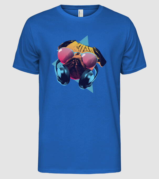 Mops cu căști model albastru regal pe tricou